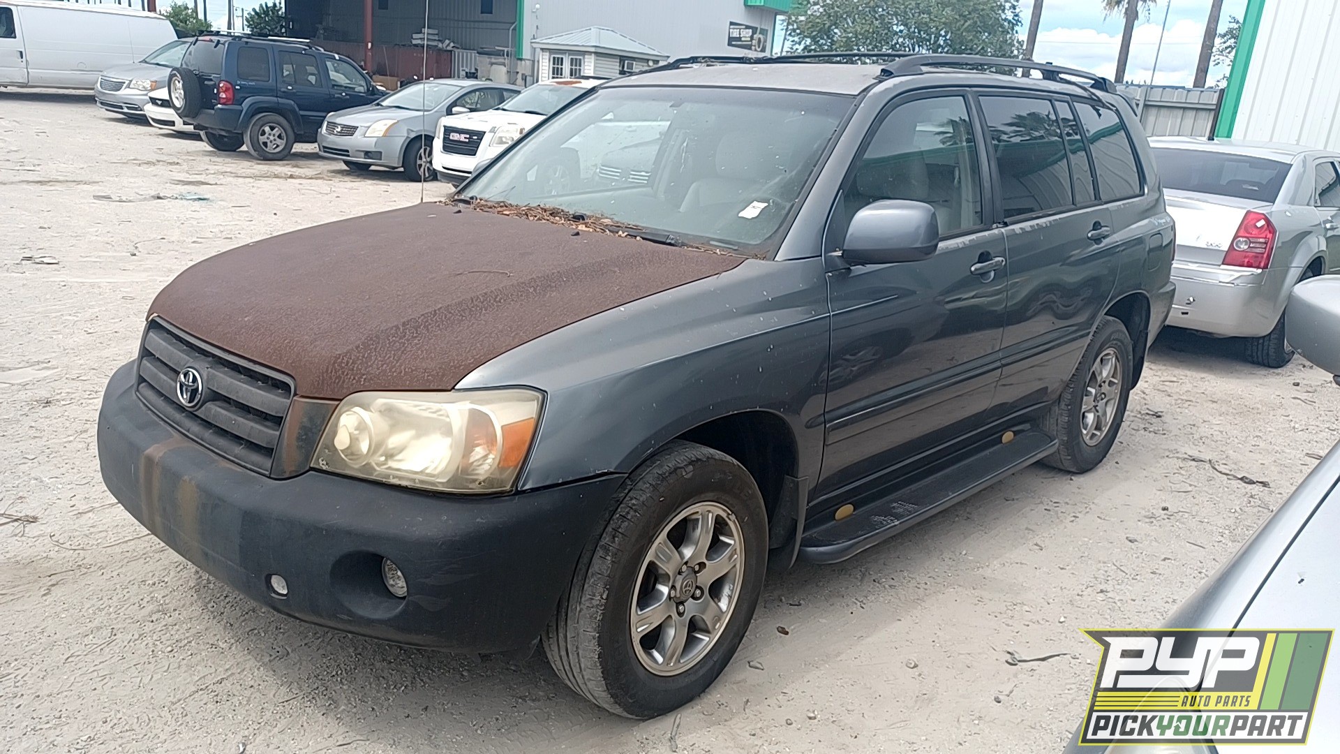 2006 TOYOTA HIGHLANDER available for parts