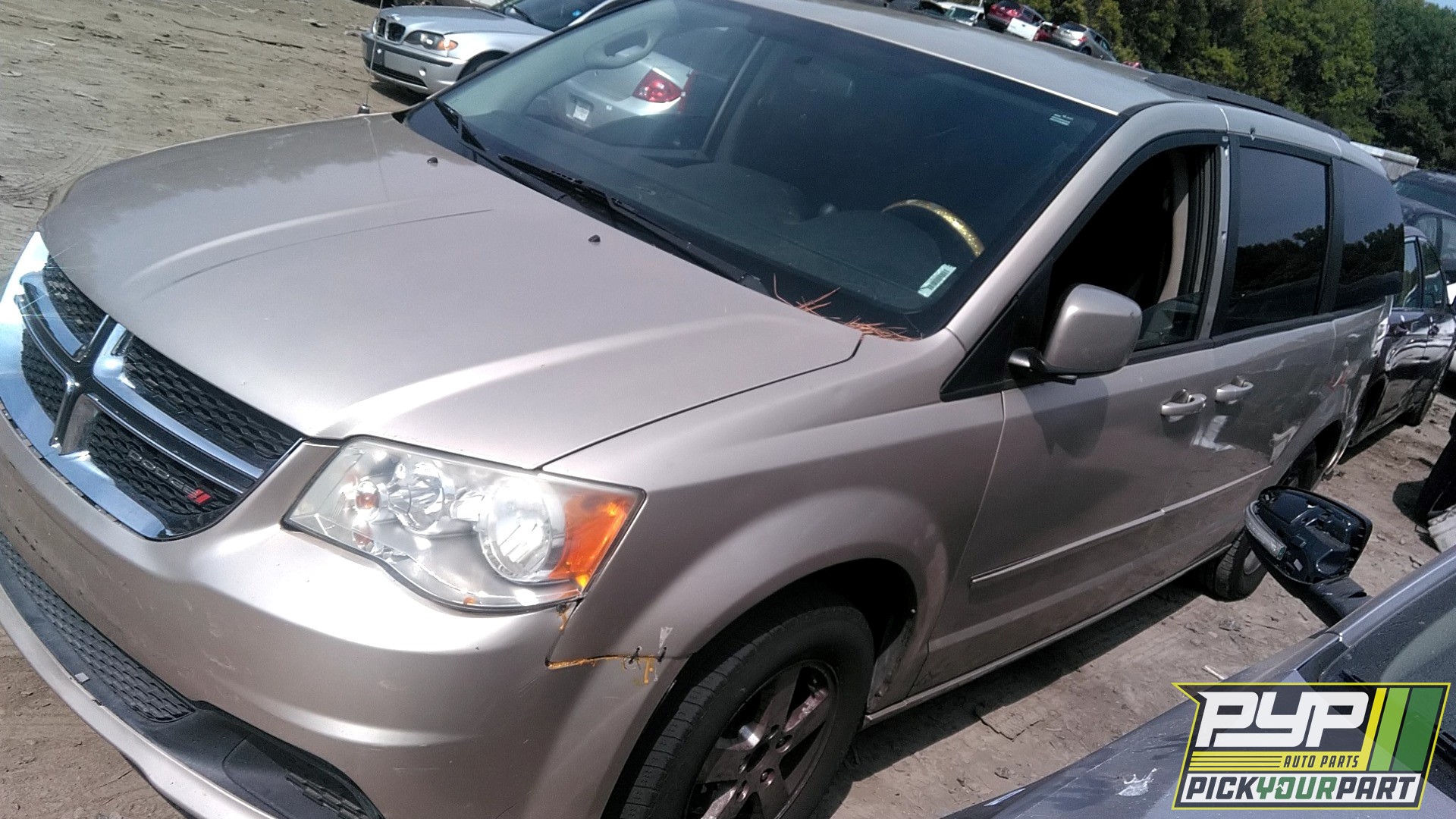 2013 DODGE GRAND CARAVAN available for parts