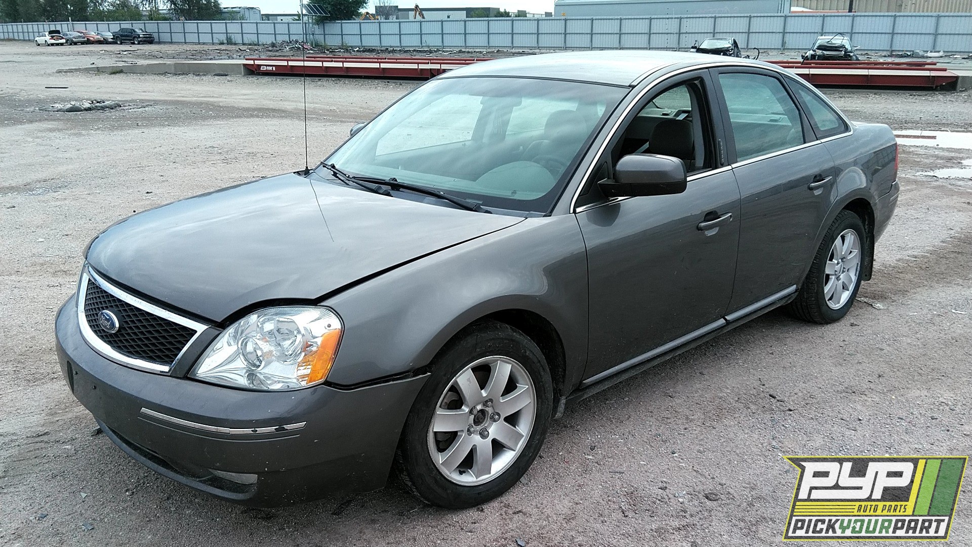 2006 FORD FIVE HUNDRED available for parts