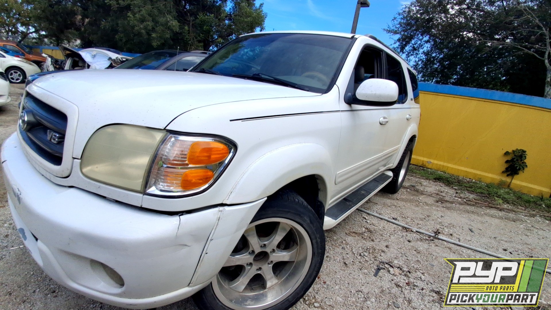 2003 TOYOTA SEQUOIA available for parts
