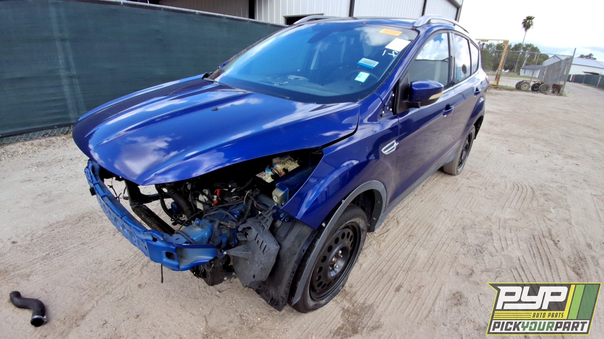 2014 FORD ESCAPE available for parts