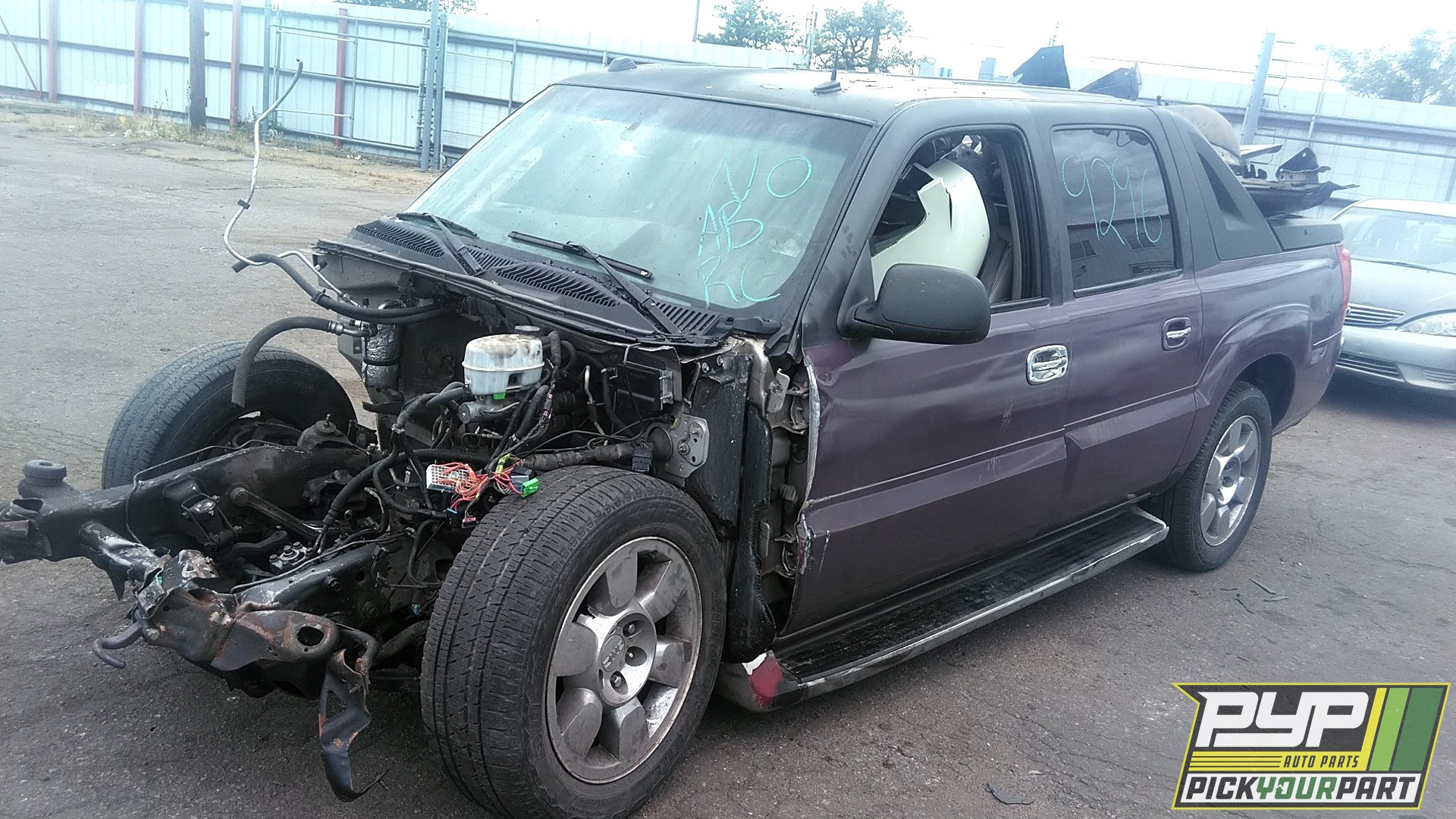 2004 CADILLAC ESCALADE EXT partes disponibles