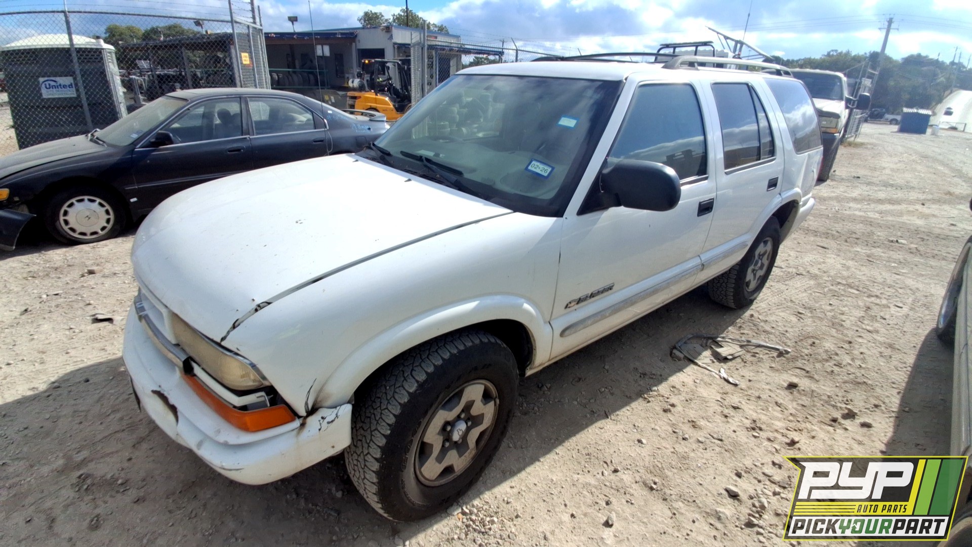 2004 CHEVROLET BLAZER available for parts