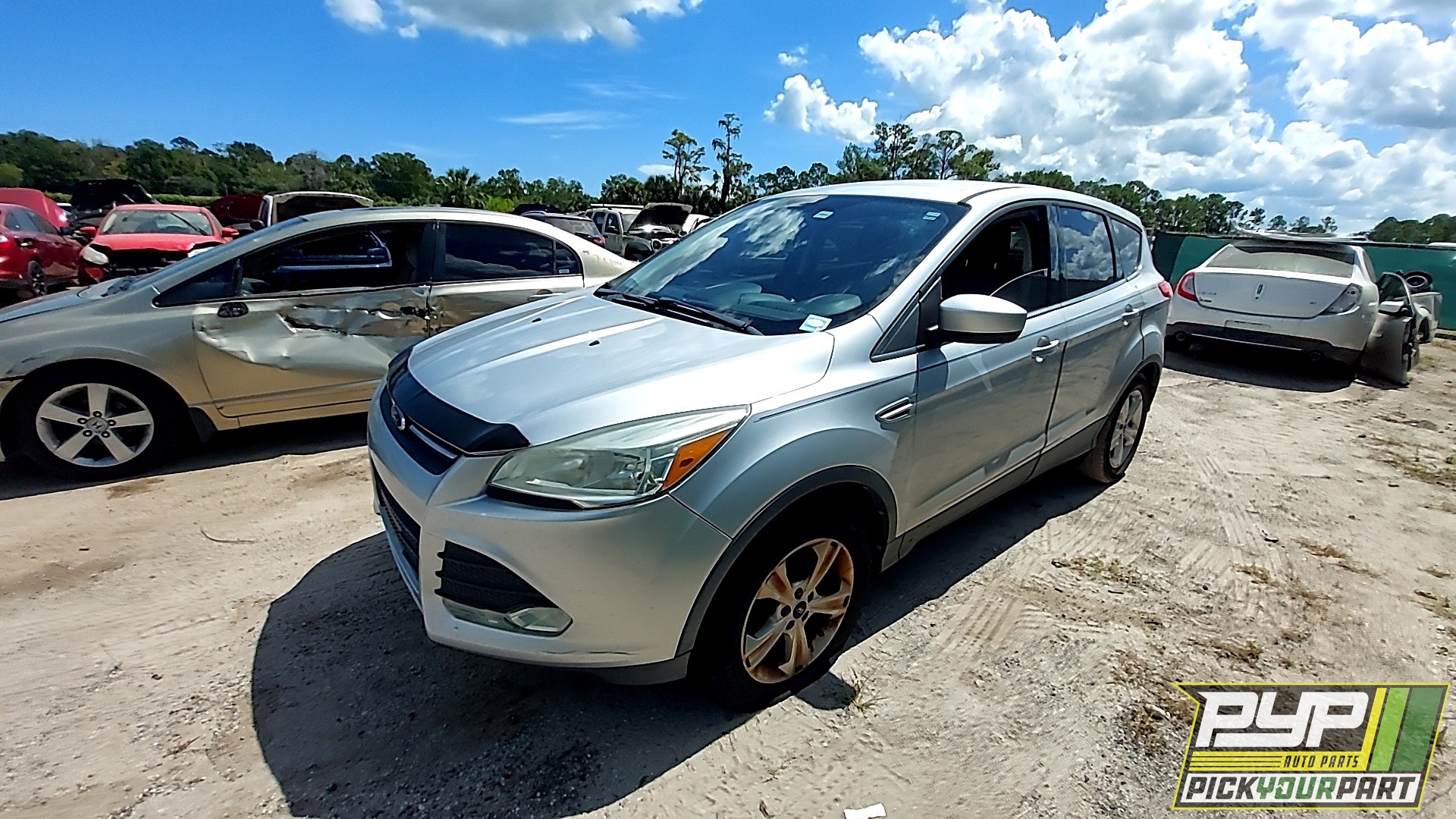 2014 FORD ESCAPE available for parts
