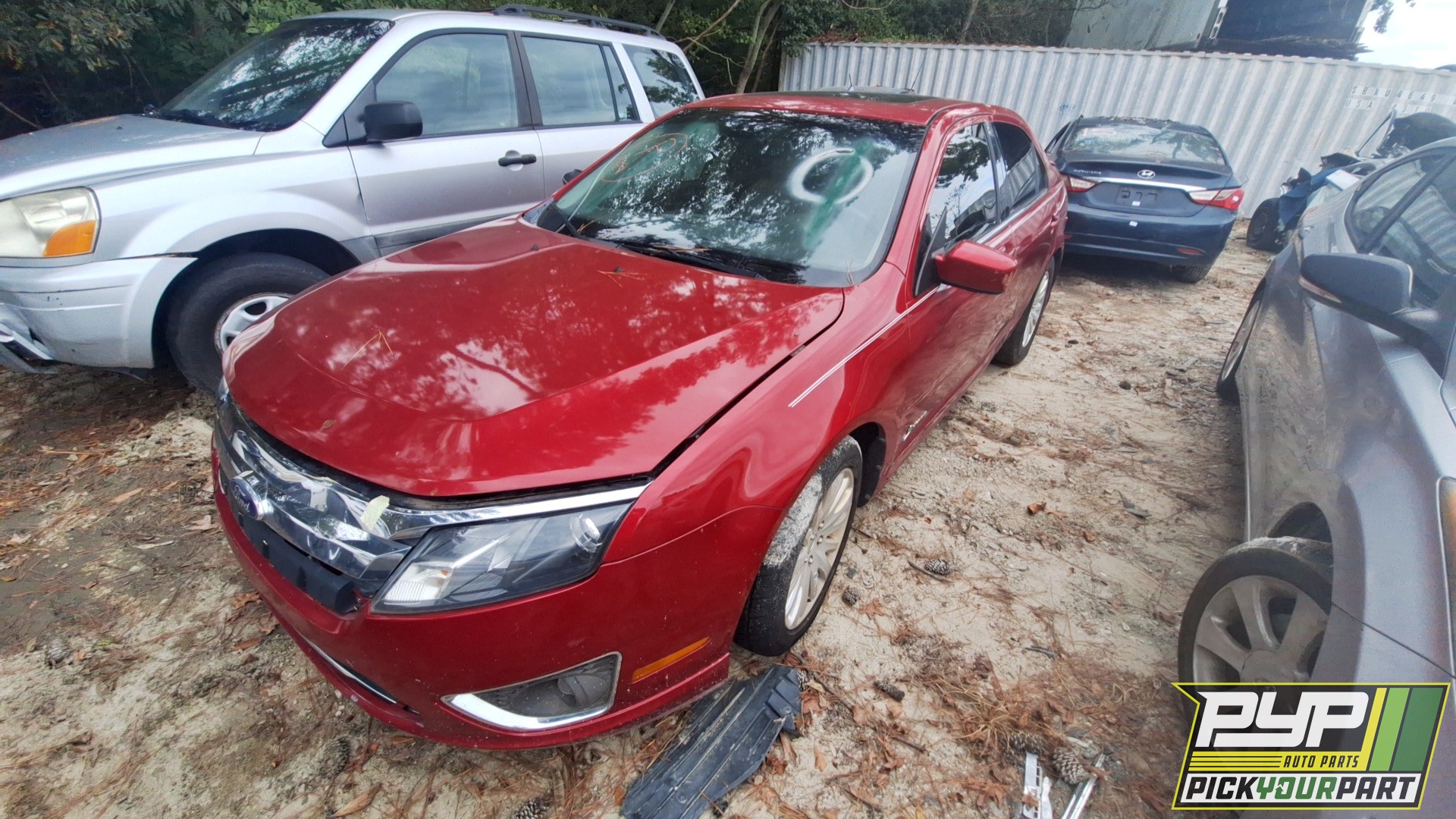 2011 FORD FUSION available for parts