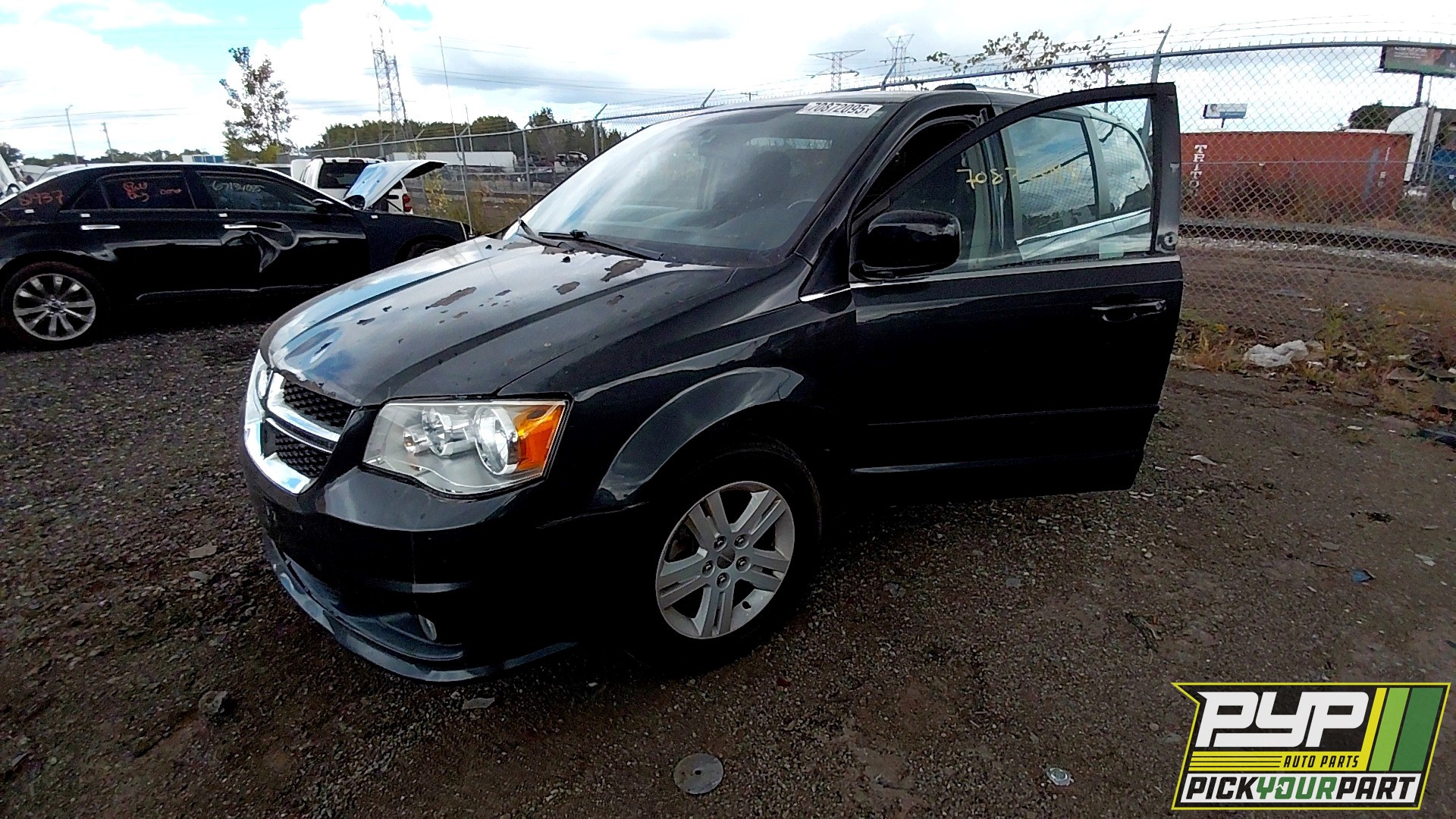 2012 DODGE GRAND CARAVAN available for parts