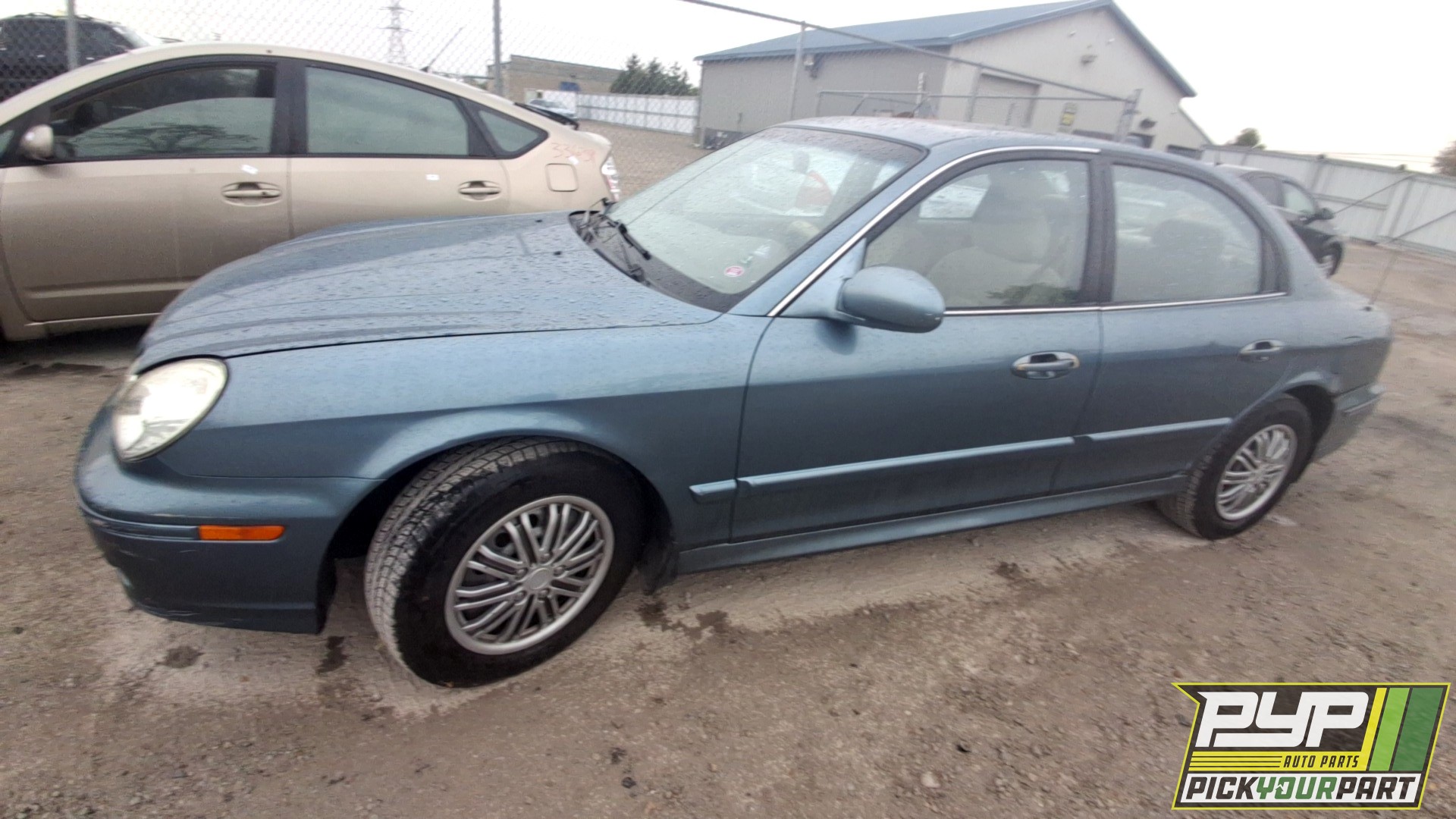 2004 HYUNDAI SONATA available for parts