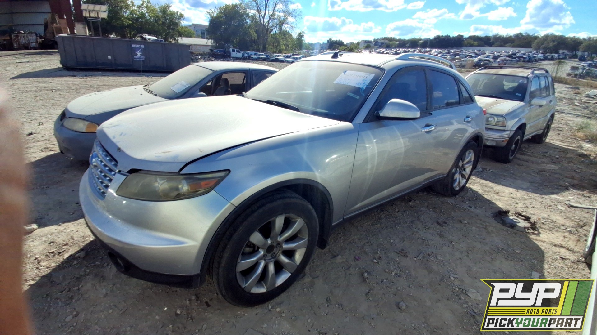 2004 INFINITI FX35 available for parts