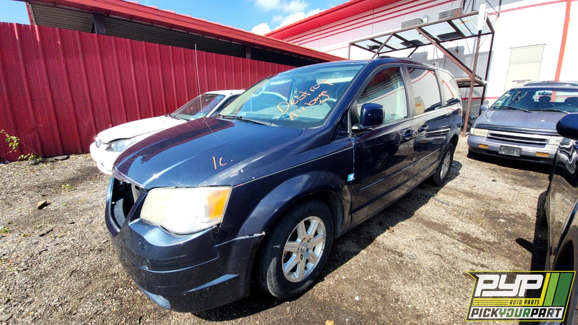 2008 CHRYSLER TOWN & COUNTRY available for parts