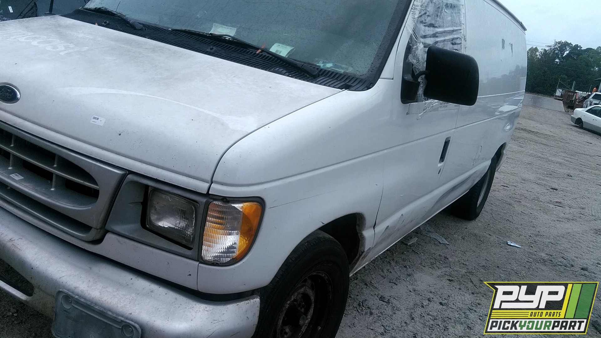 2002 FORD E-150 ECONOLINE available for parts