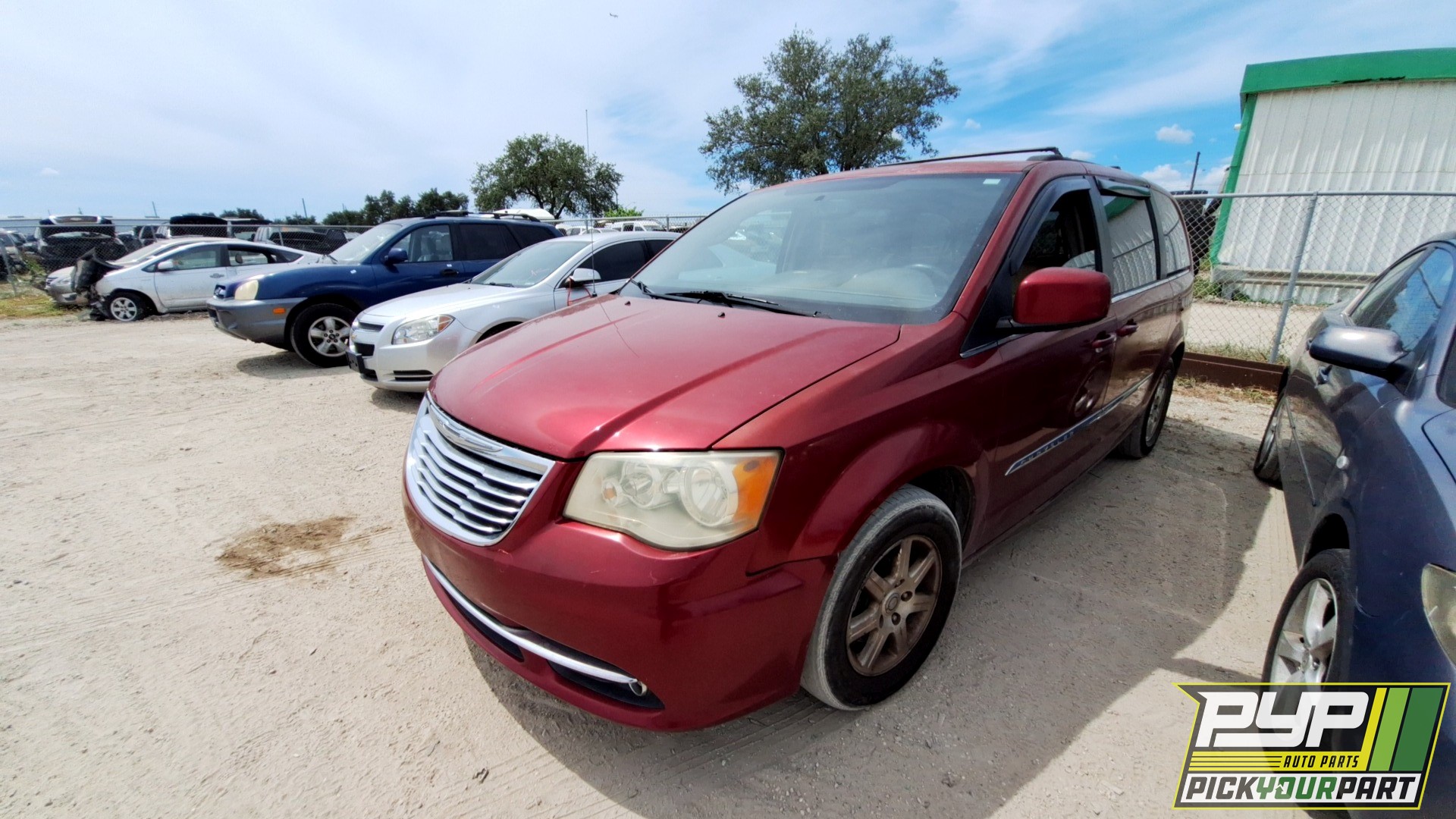2012 CHRYSLER TOWN & COUNTRY partes disponibles