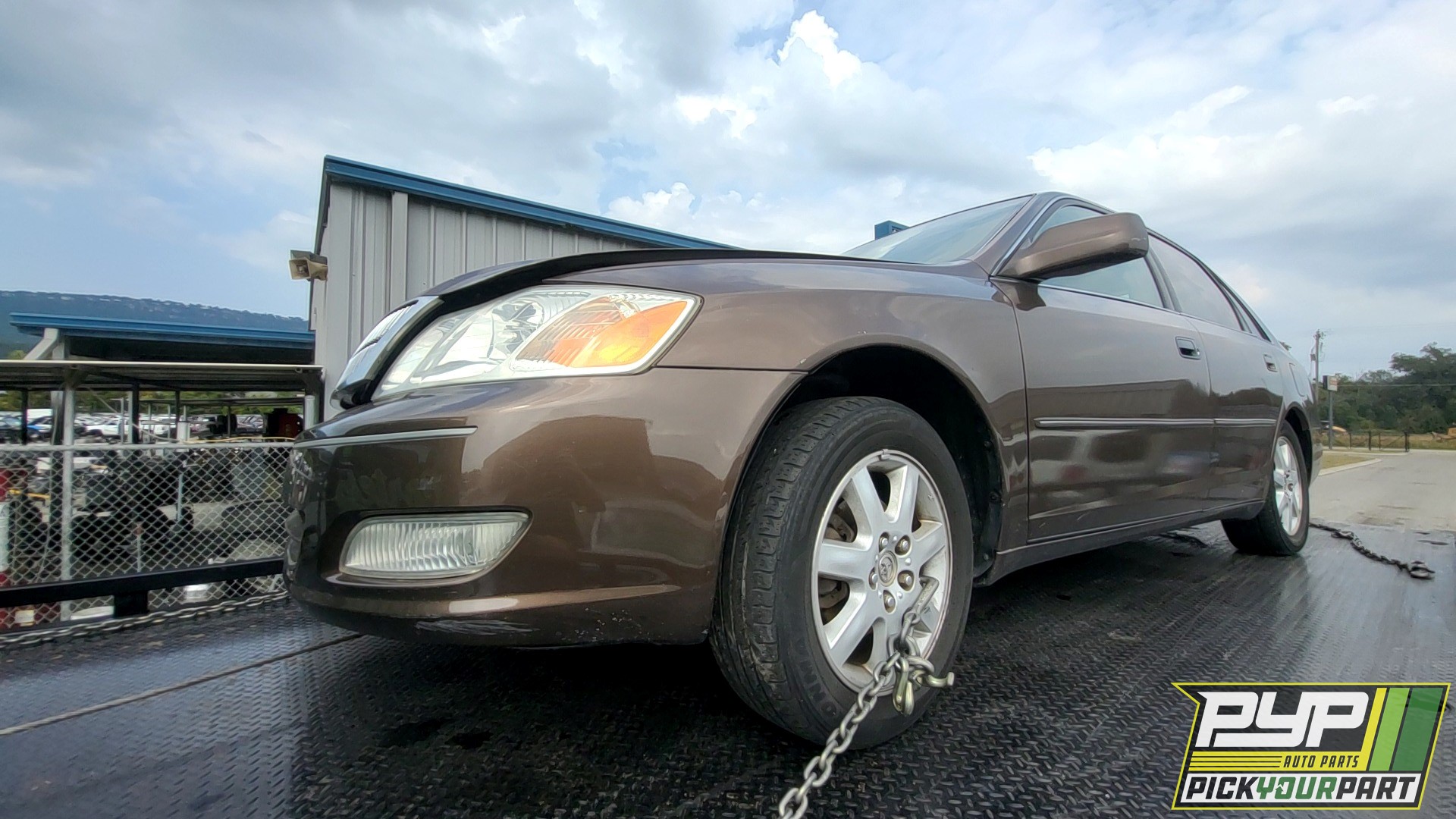 2000 TOYOTA AVALON available for parts