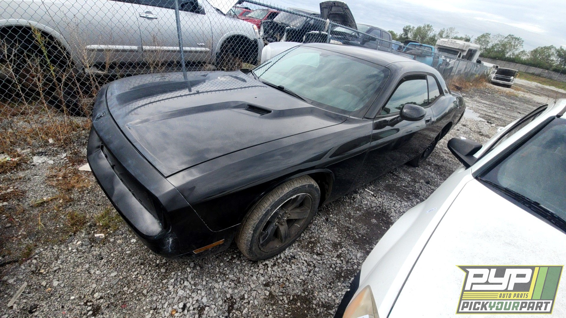 2010 DODGE CHALLENGER available for parts