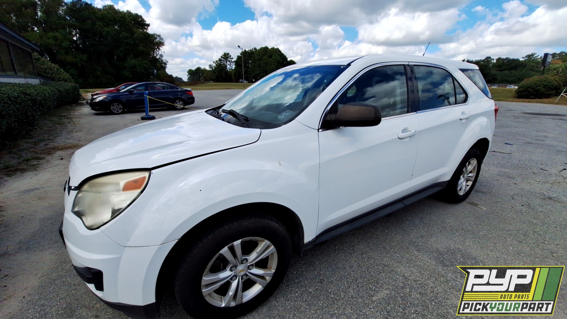 2011 CHEVROLET EQUINOX available for parts