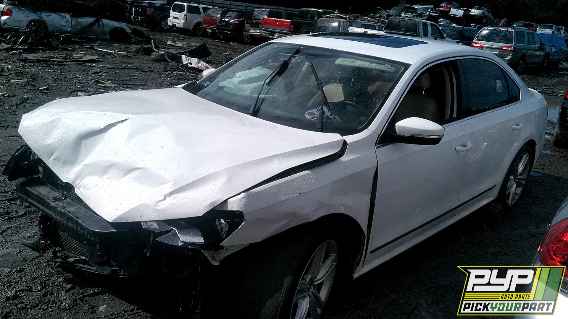 2013 VOLKSWAGEN PASSAT partes disponibles