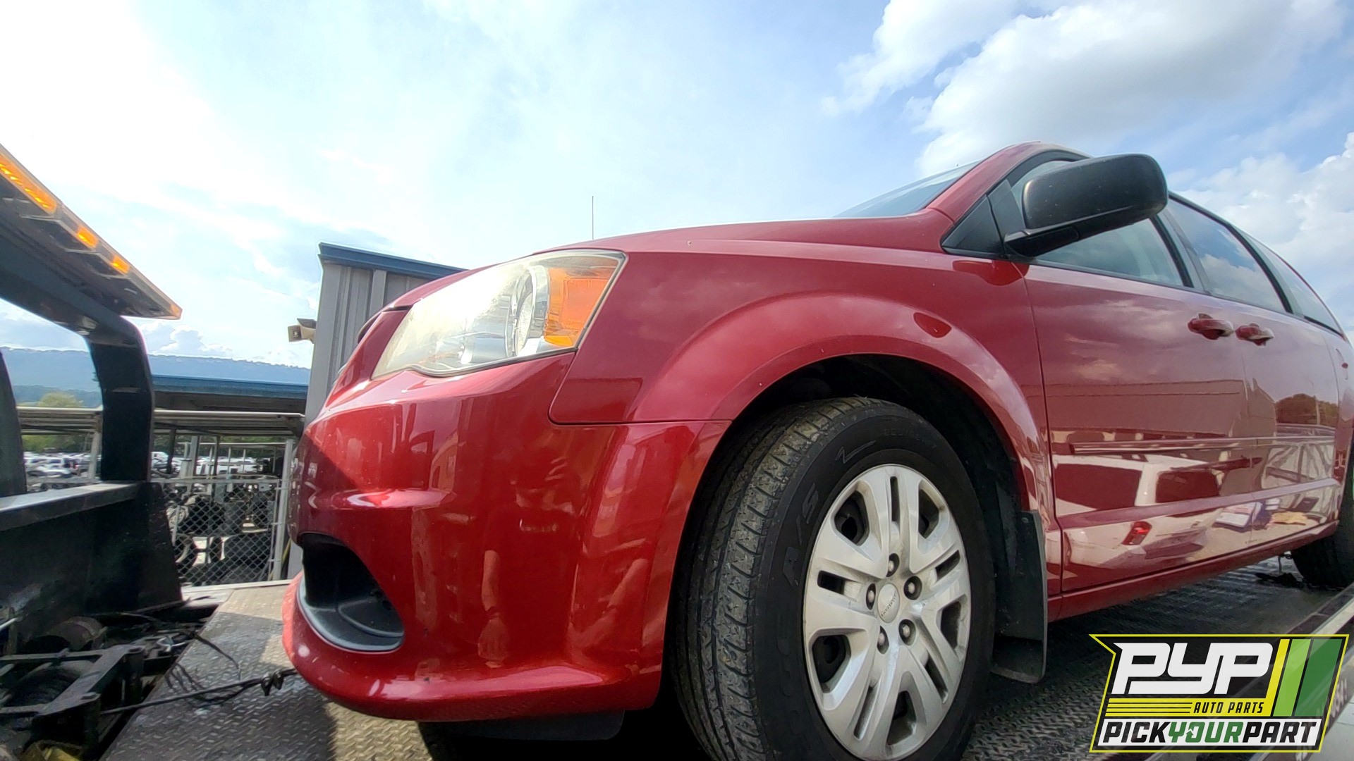 2014 DODGE GRAND CARAVAN available for parts