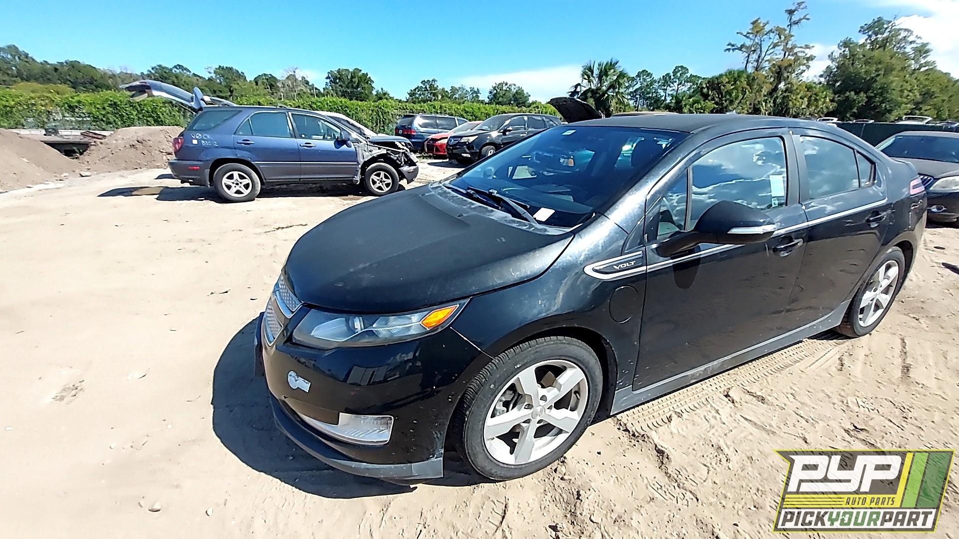 2014 CHEVROLET VOLT available for parts