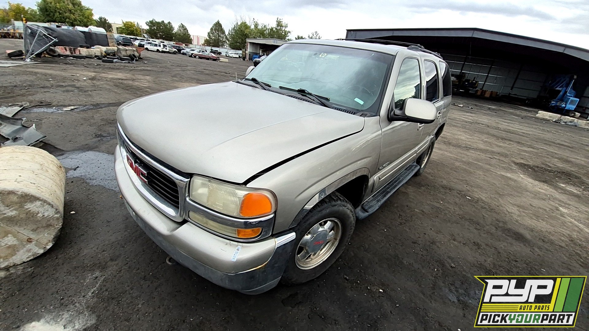 2001 GMC YUKON available for parts