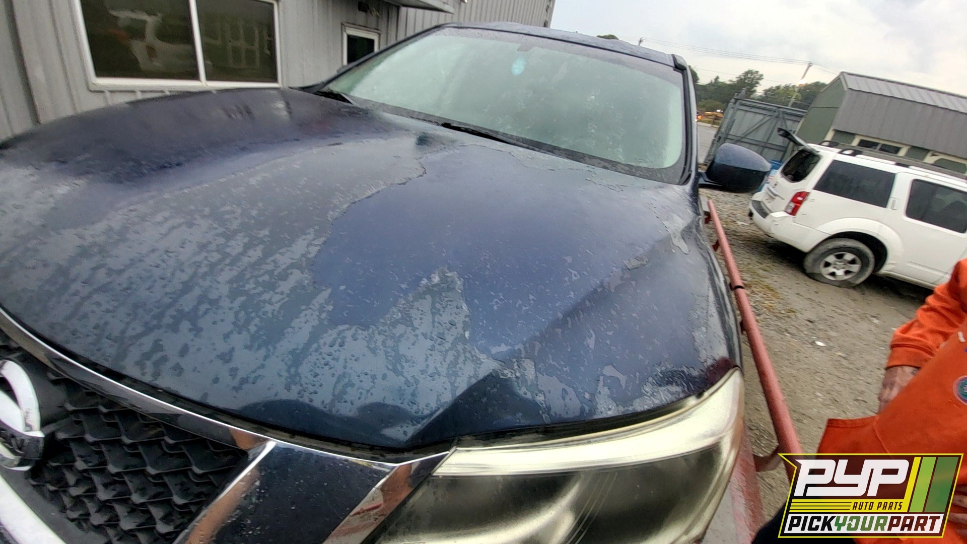 2013 NISSAN PATHFINDER available for parts