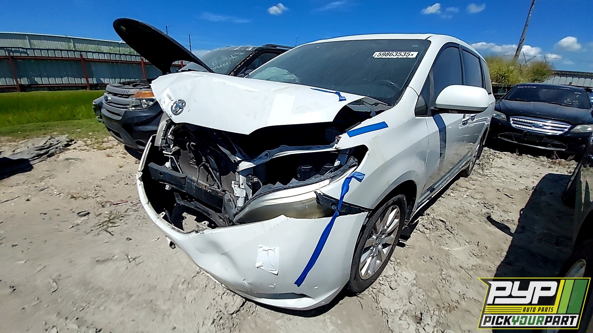 2012 TOYOTA SIENNA available for parts