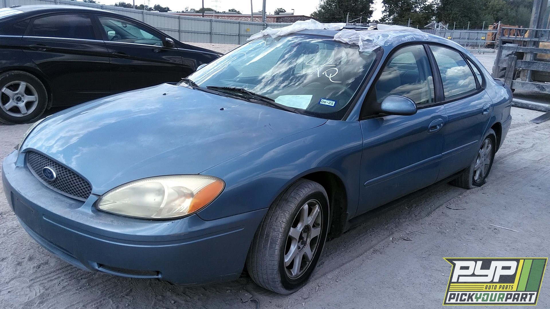 2007 FORD TAURUS available for parts