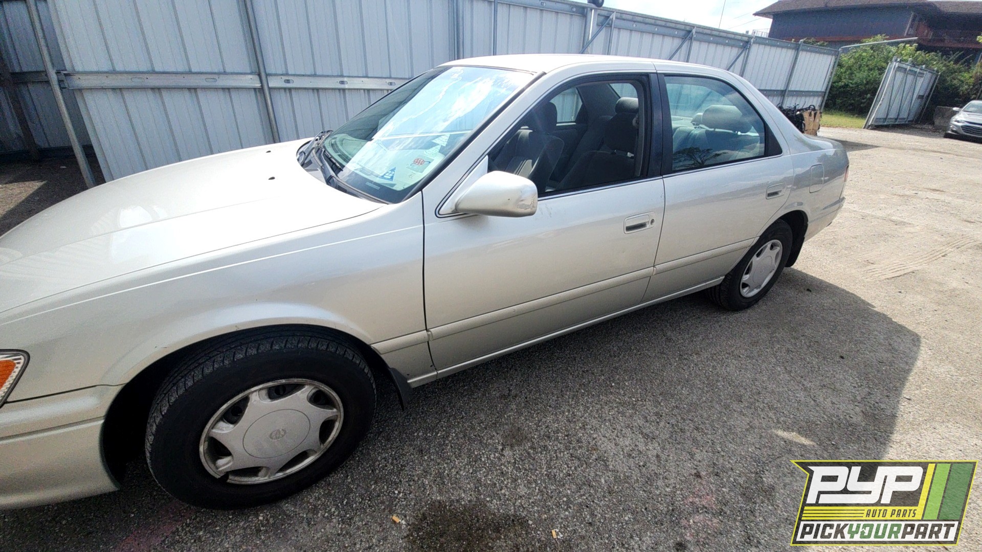 2000 TOYOTA CAMRY available for parts