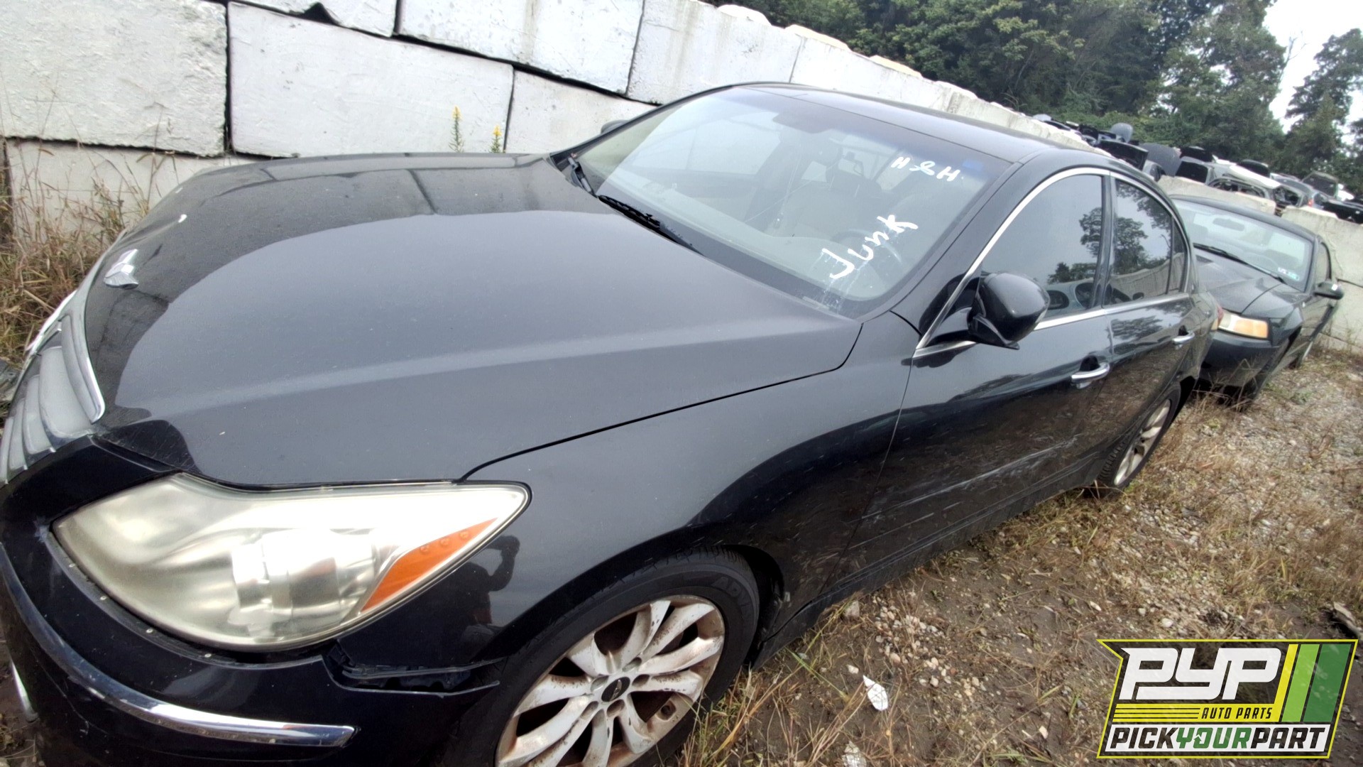 2013 HYUNDAI GENESIS available for parts
