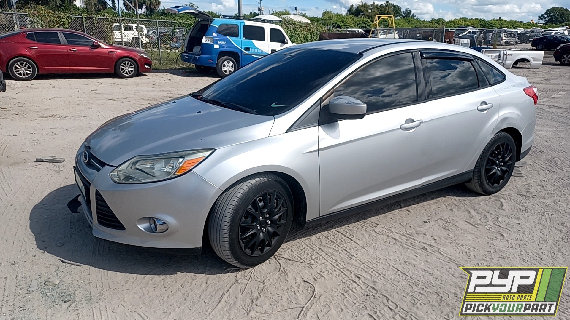 2012 FORD FOCUS available for parts