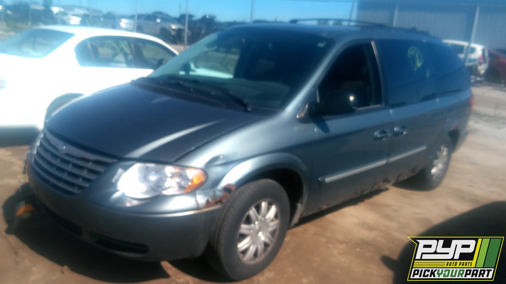 2006 CHRYSLER TOWN & COUNTRY partes disponibles