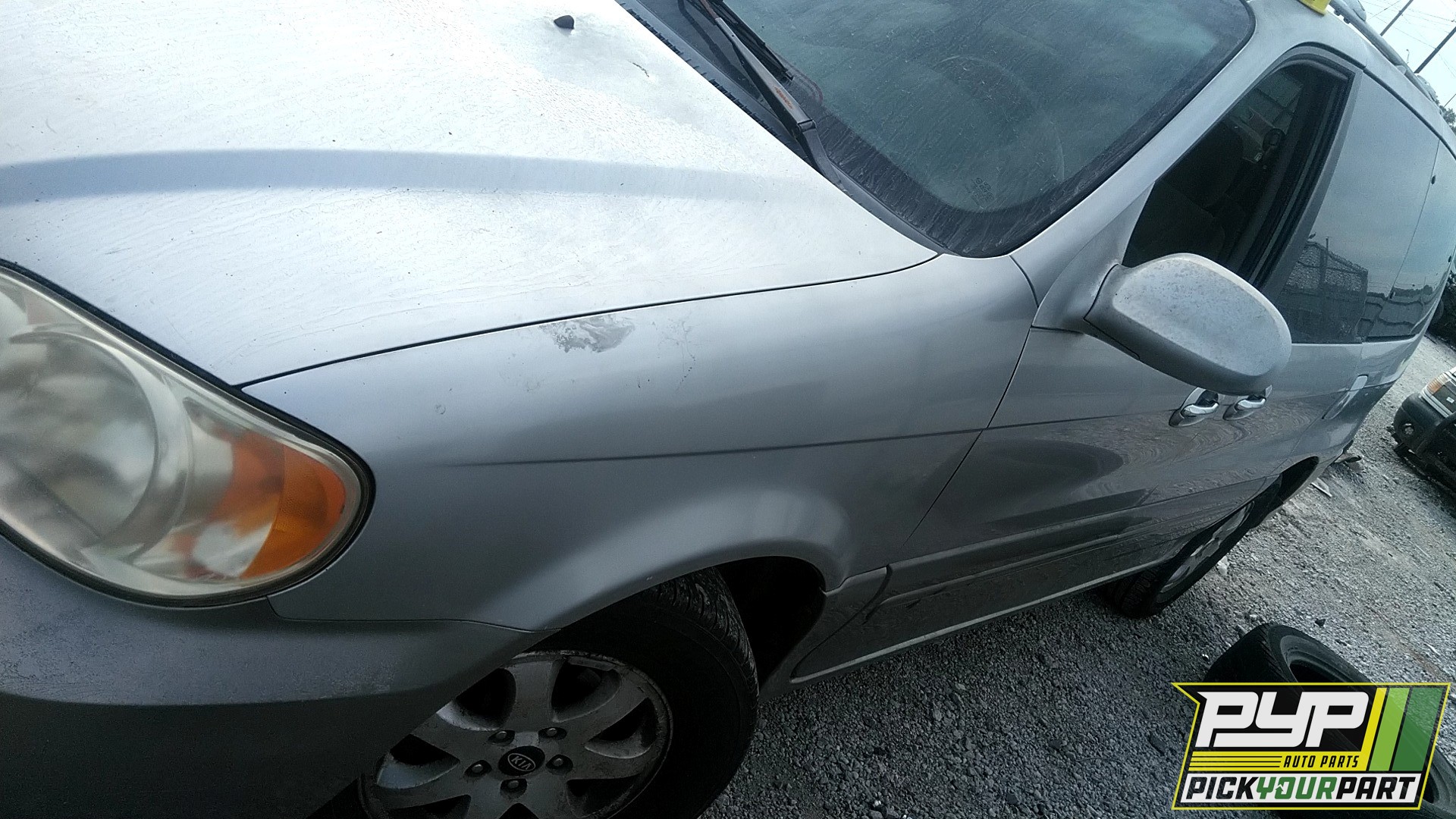 2005 KIA SEDONA available for parts