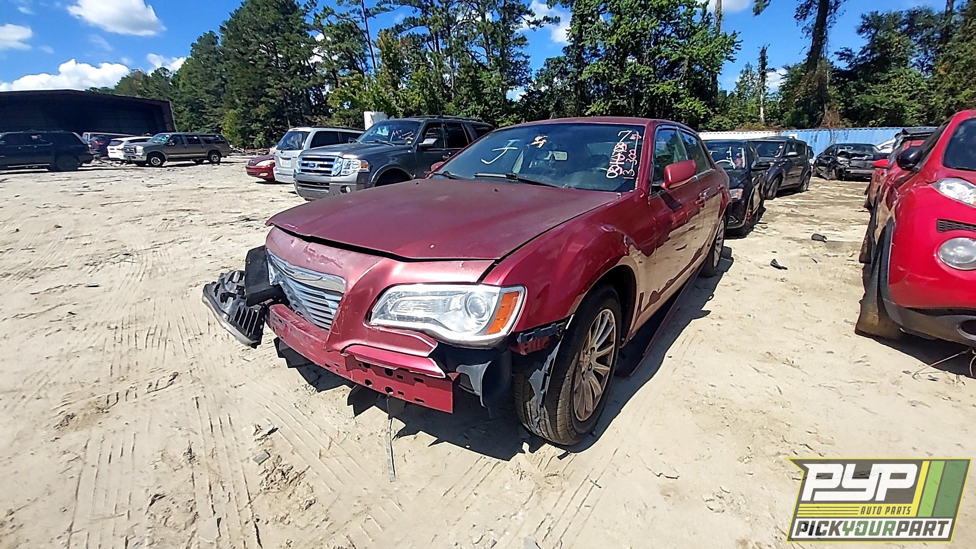 2013 CHRYSLER 300 partes disponibles