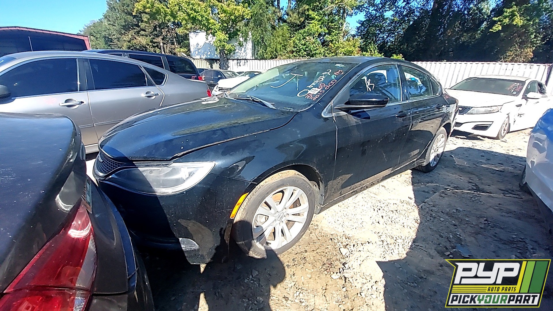 2015 CHRYSLER 200 partes disponibles