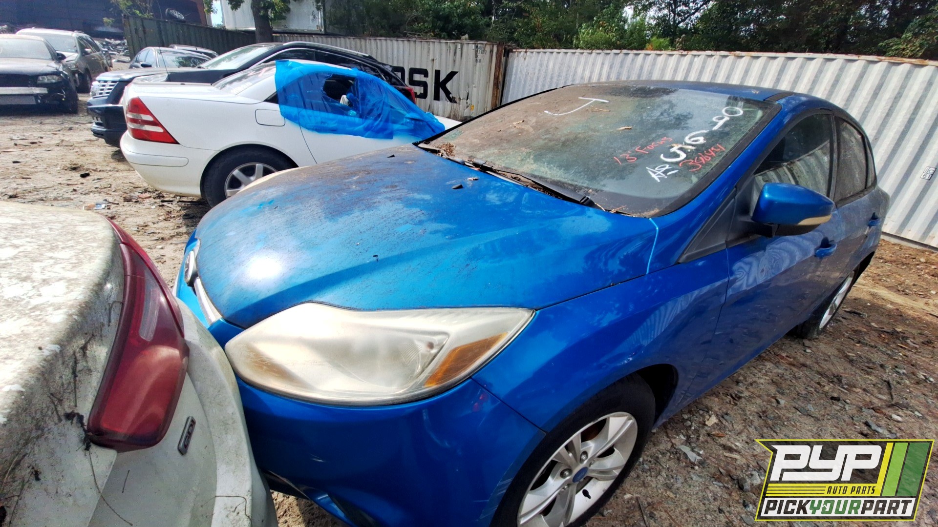 2013 FORD FOCUS available for parts