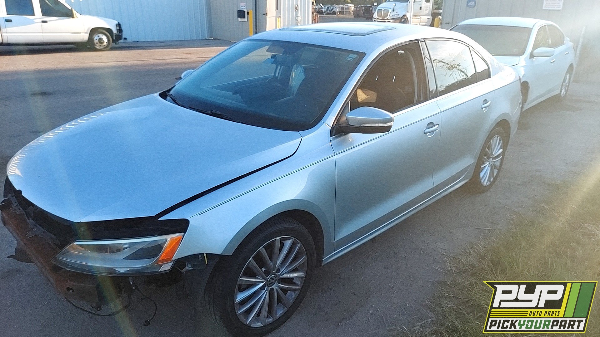 2011 VOLKSWAGEN JETTA available for parts