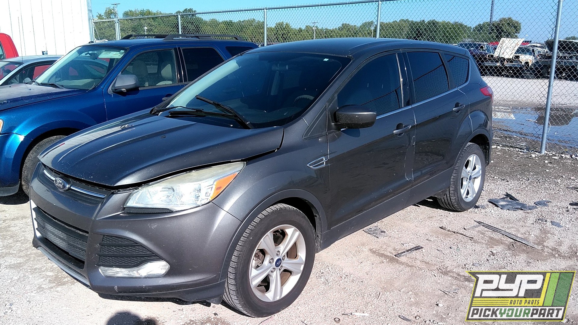 2014 FORD ESCAPE available for parts