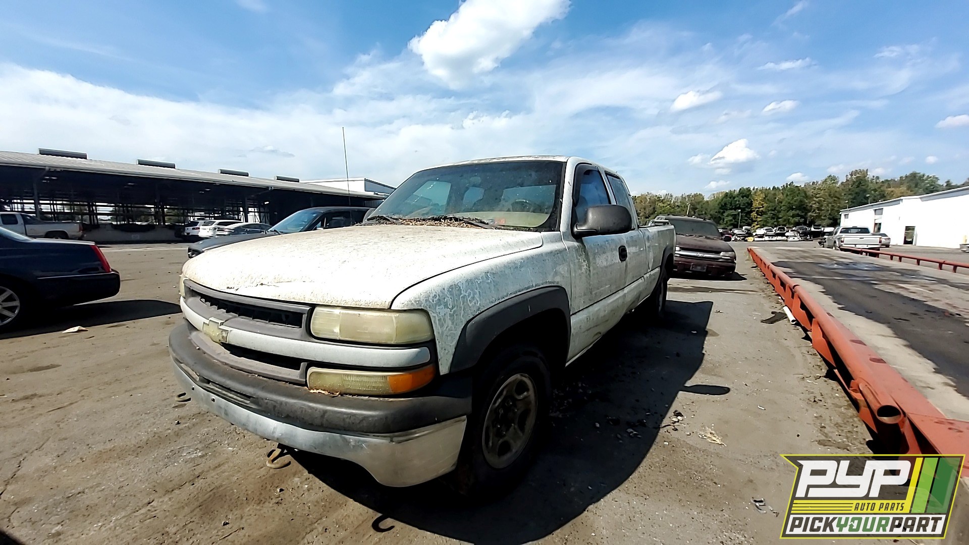 2000 CHEVROLET SILVERADO 1500 available for parts