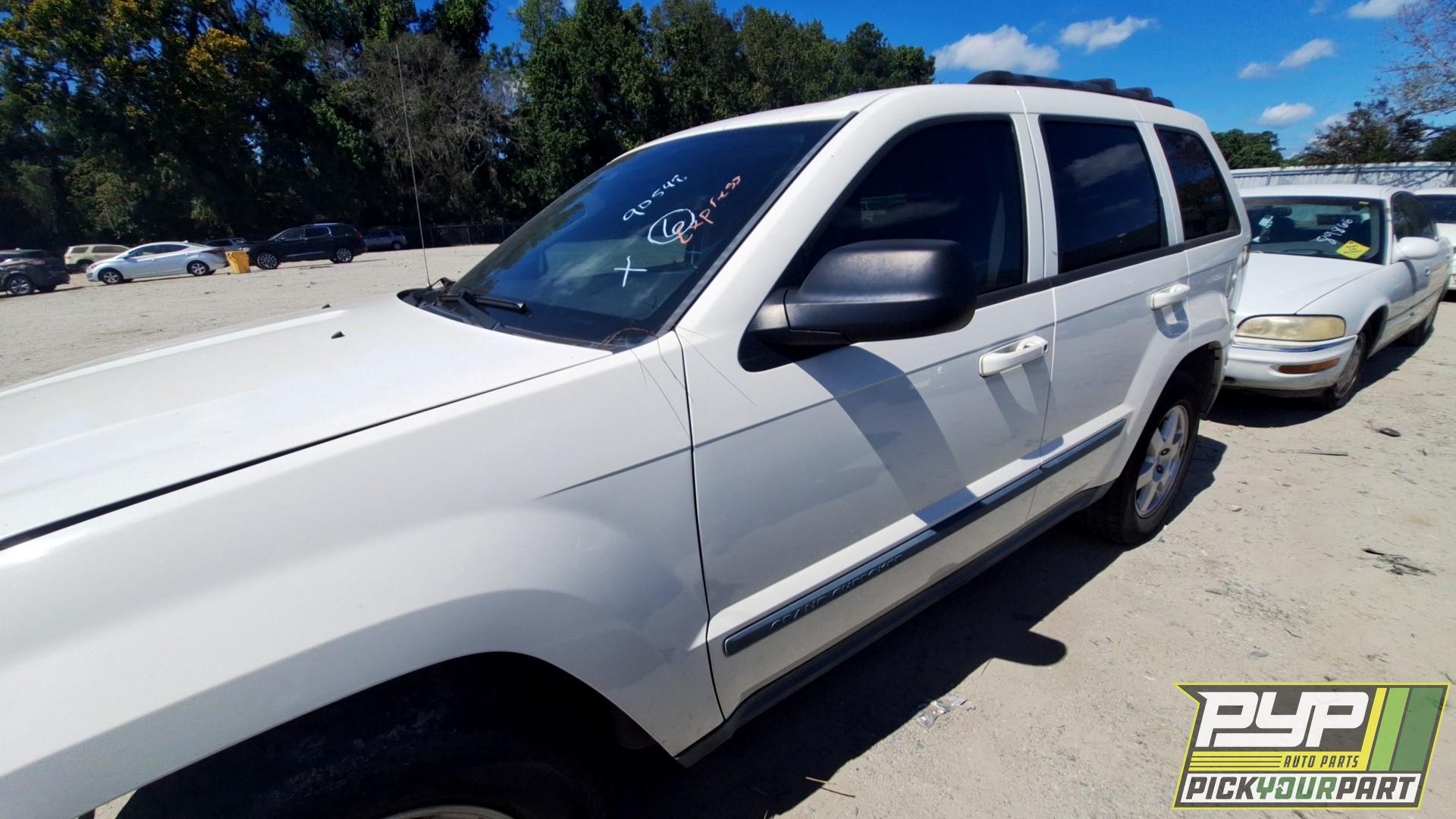 2009 JEEP GRAND CHEROKEE available for parts