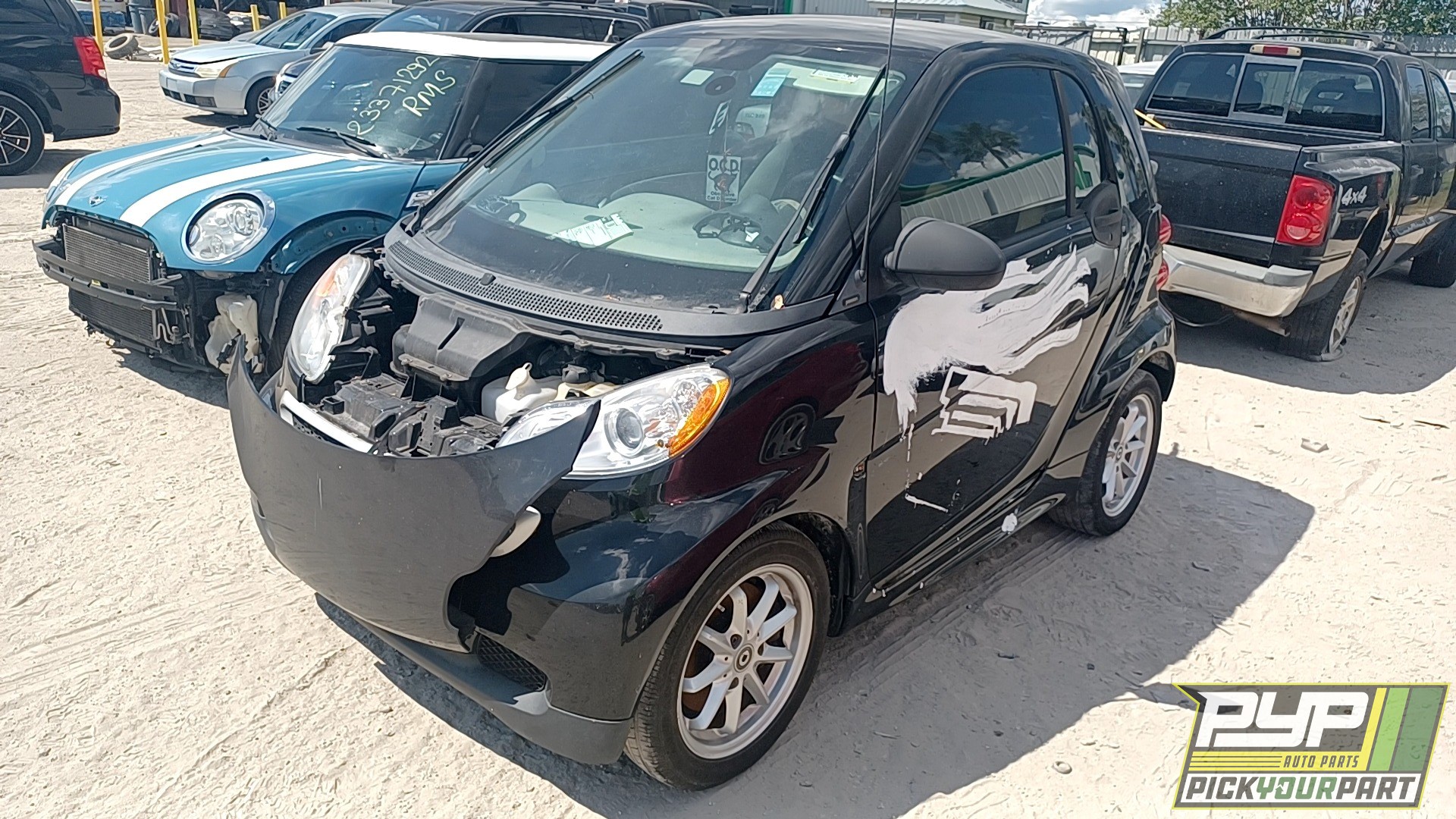 2013 SMART FORTWO available for parts