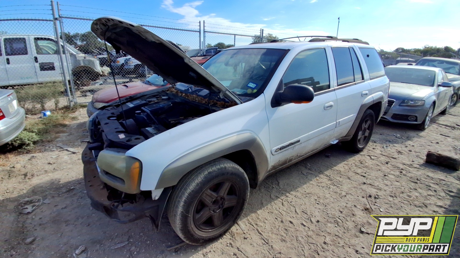 2002 CHEVROLET TRAILBLAZER available for parts