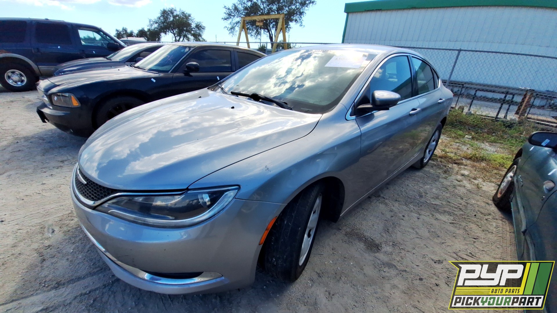 2016 CHRYSLER 200 available for parts