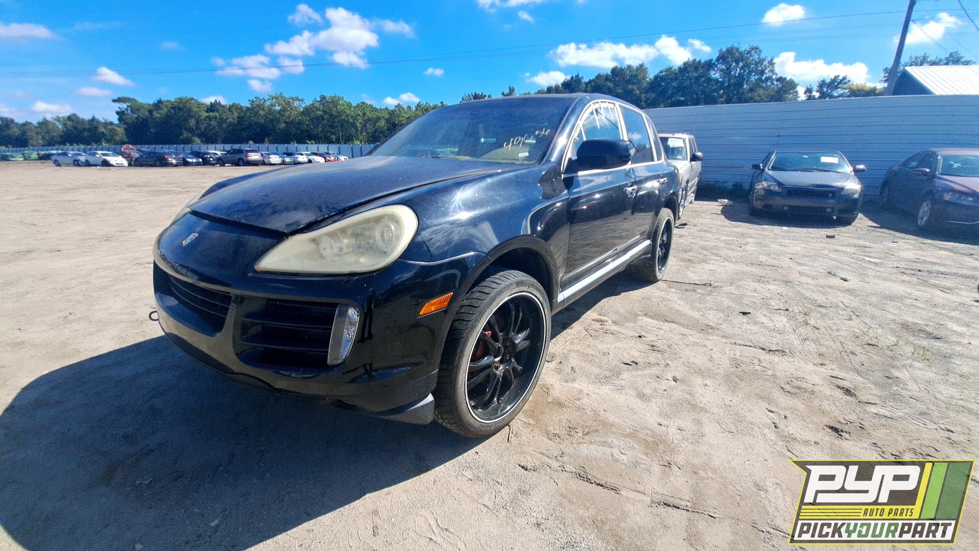 2010 PORSCHE CAYENNE available for parts