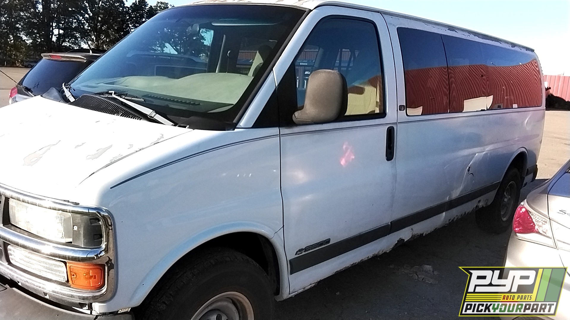 2001 CHEVROLET EXPRESS 3500 available for parts
