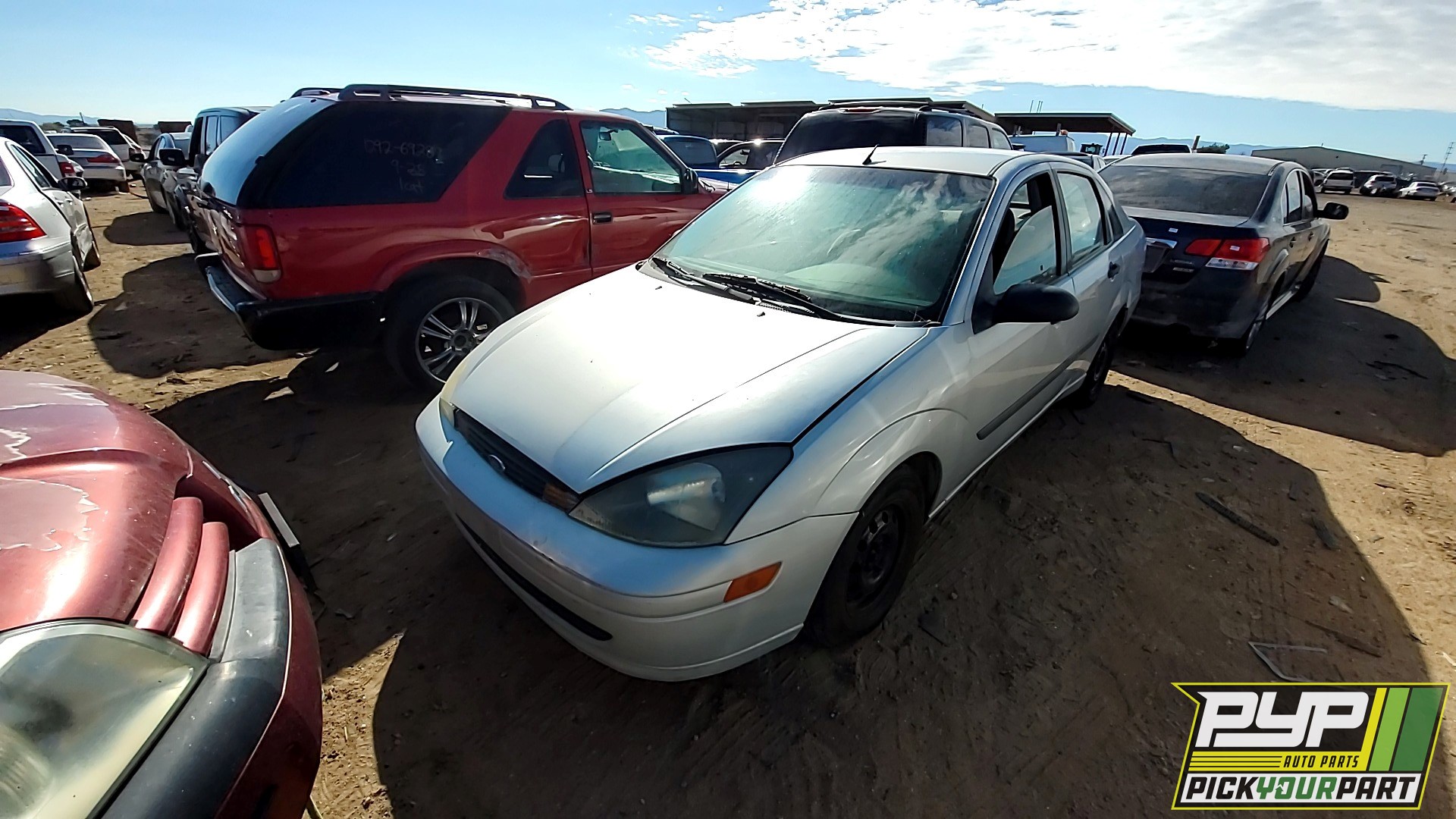 2003 FORD FOCUS available for parts