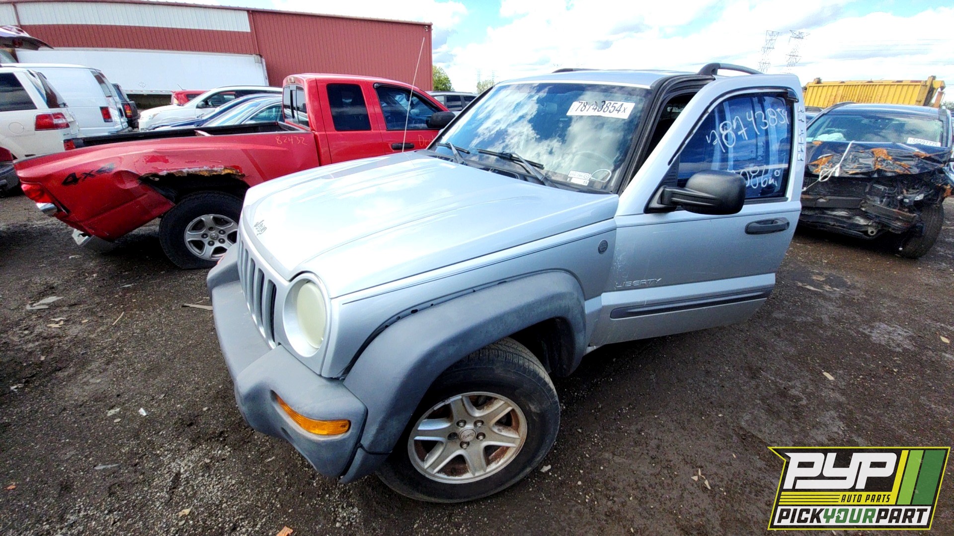2004 JEEP LIBERTY partes disponibles