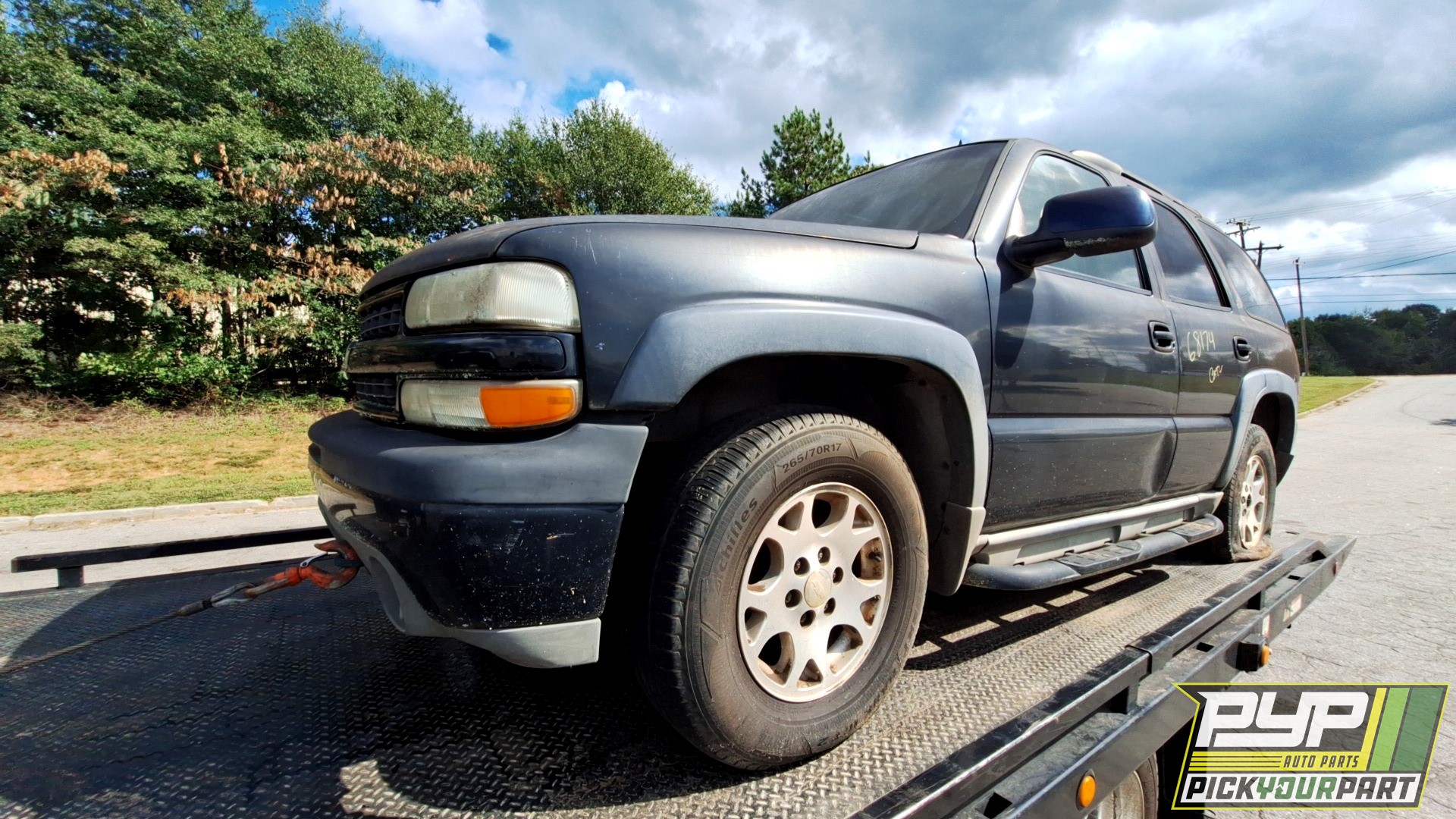 2002 CHEVROLET TAHOE available for parts