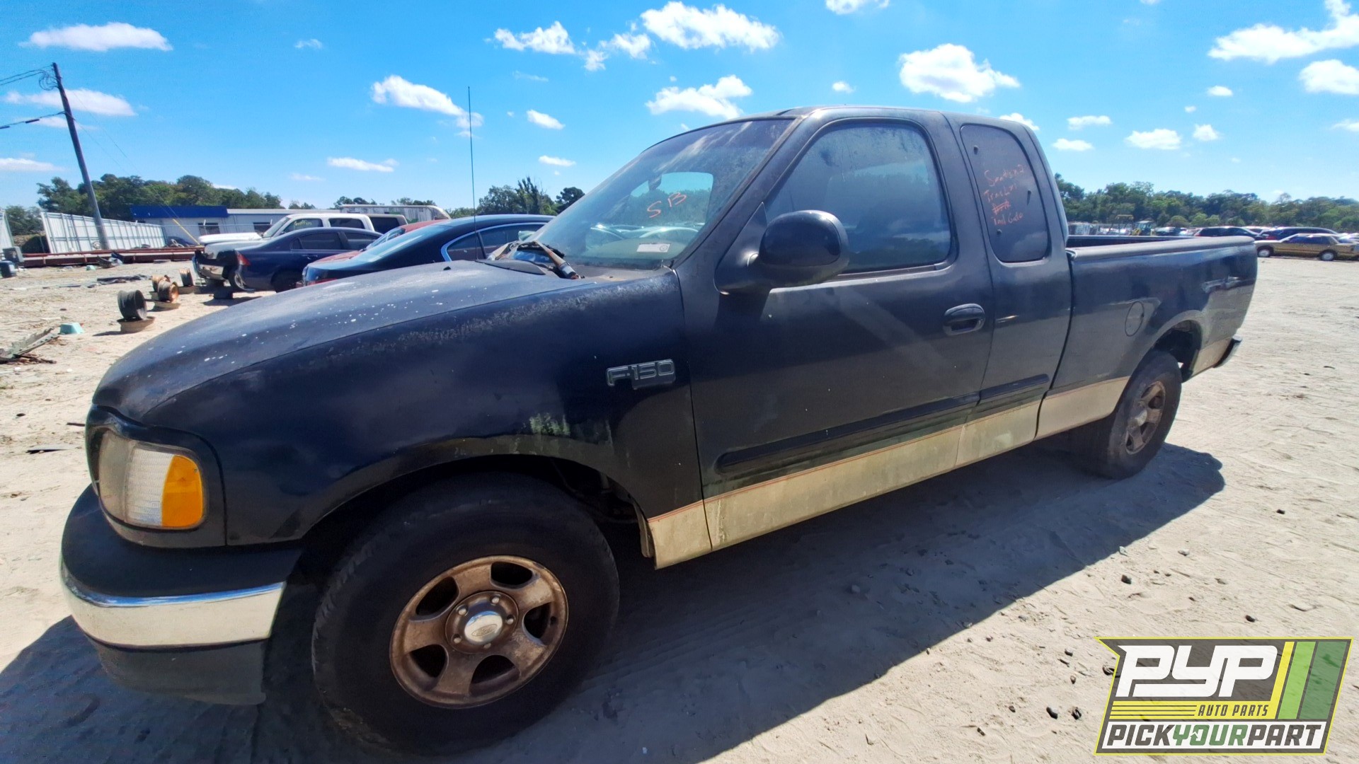 2000 FORD F-150 available for parts