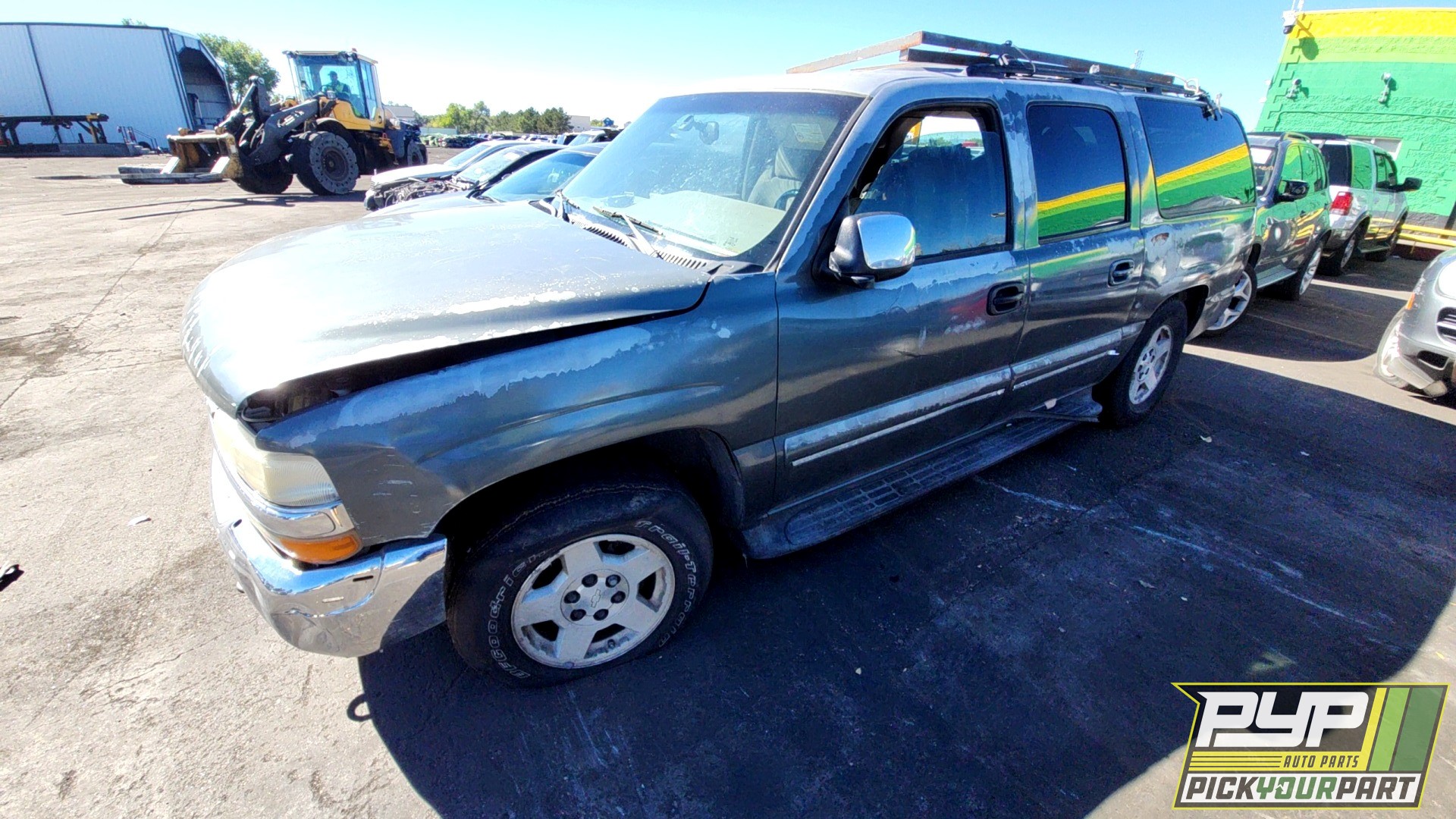 2002 CHEVROLET SUBURBAN 1500 available for parts
