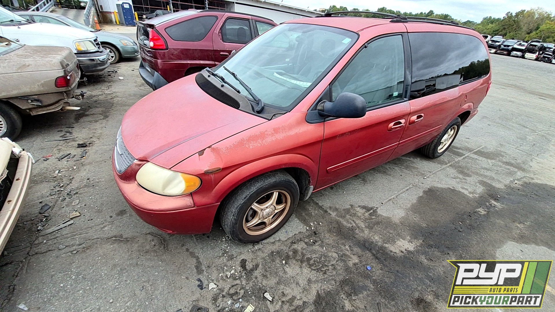 2004 CHRYSLER TOWN & COUNTRY available for parts