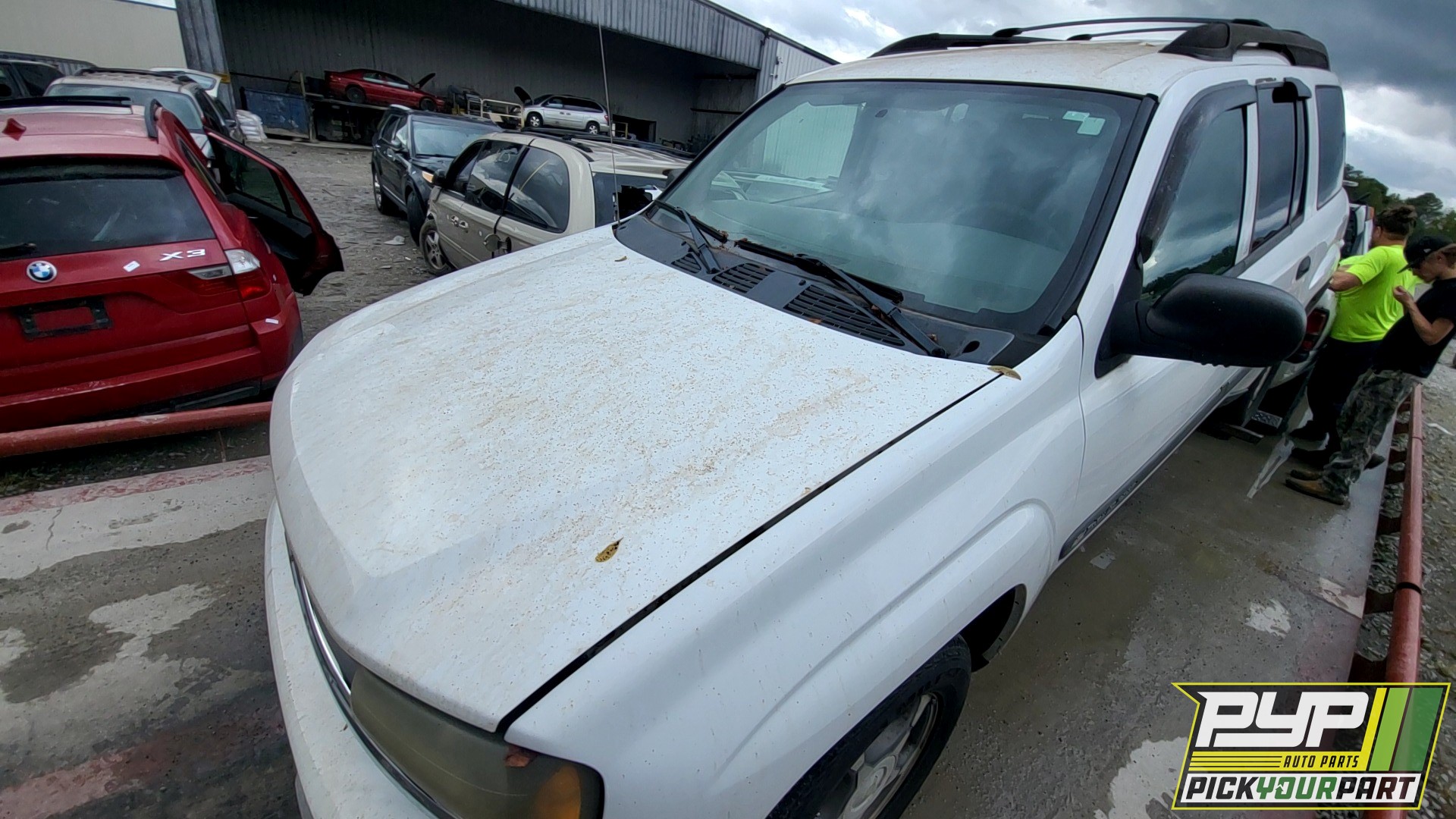 2004 CHEVROLET TRAILBLAZER EXT available for parts