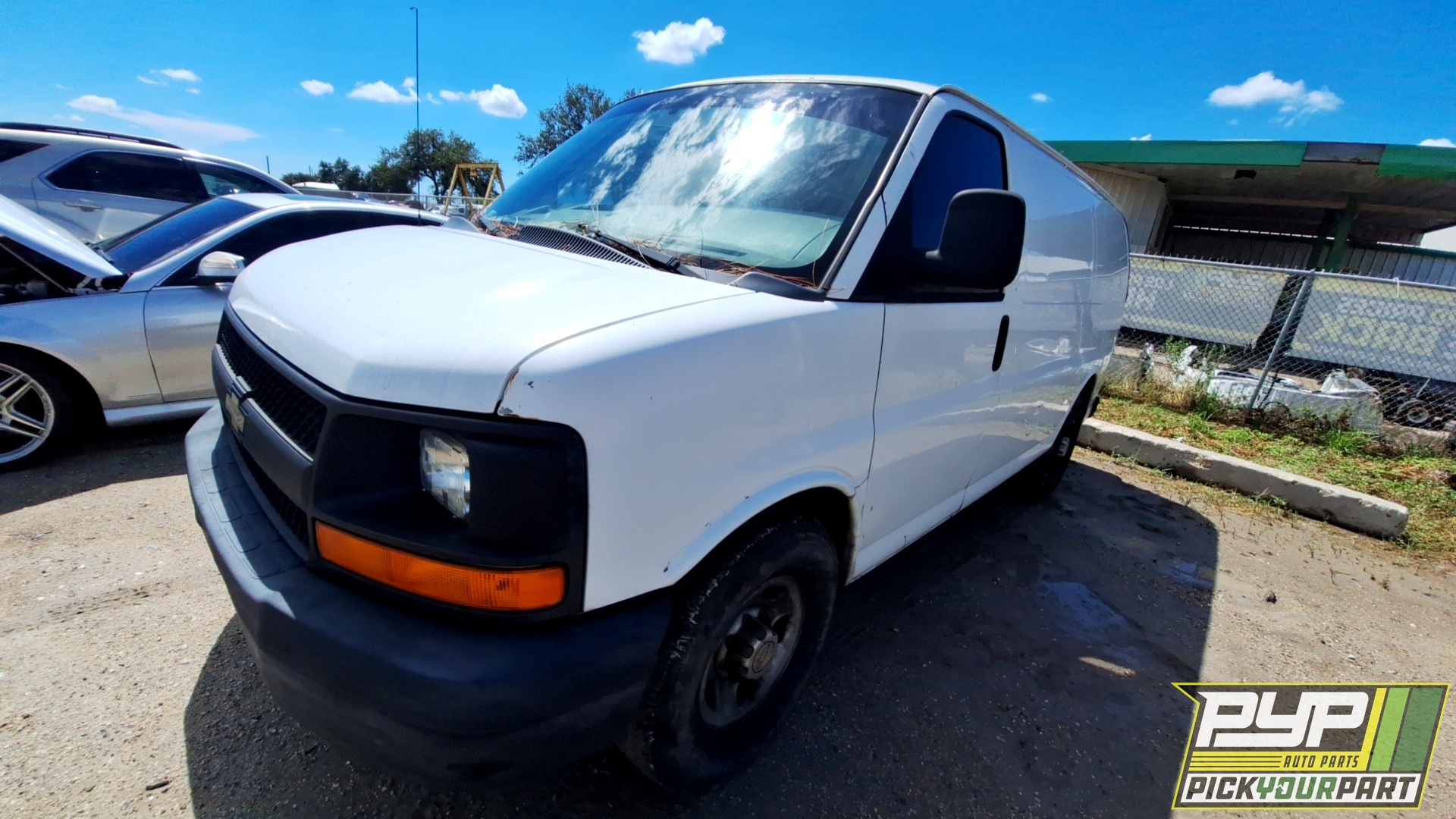 2012 CHEVROLET EXPRESS 2500 partes disponibles